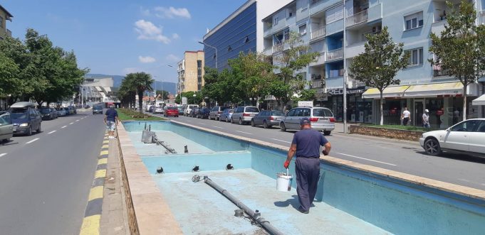 Генерално чистење и реконструкција на фонтаните во градот