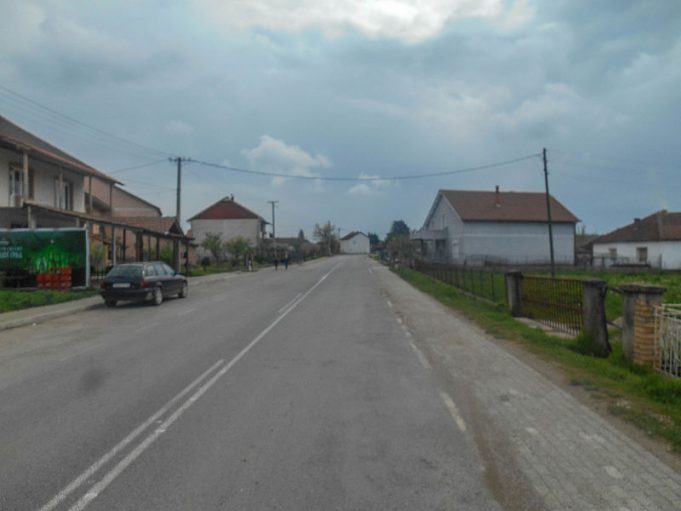 Известување: Продолжува делењето канти за отпадоци во населено место Костурино