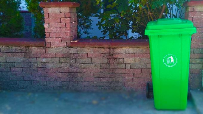 Продолжува делењето на корпи за отпад во градот